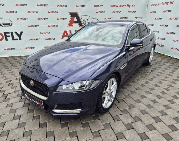 Jaguar XF 2.0 D automatik, 180ks, Kamera, Navi, Koža, Tempomat, 19"alu