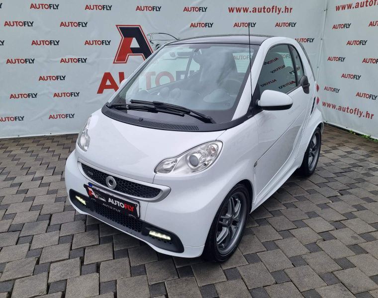 Smart fortwo coupe Brabus, Stakleni krov, Klima, 17"alu