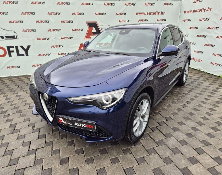 Alfa Romeo Stelvio 2.0 Turbo Q4, 280 ks, HR auto, Kamera, Koža, 20"