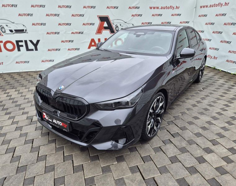 BMW serija 5 520d xDrive M-paket Pro, H/K, 360kam, Pano, Carbon, 21"