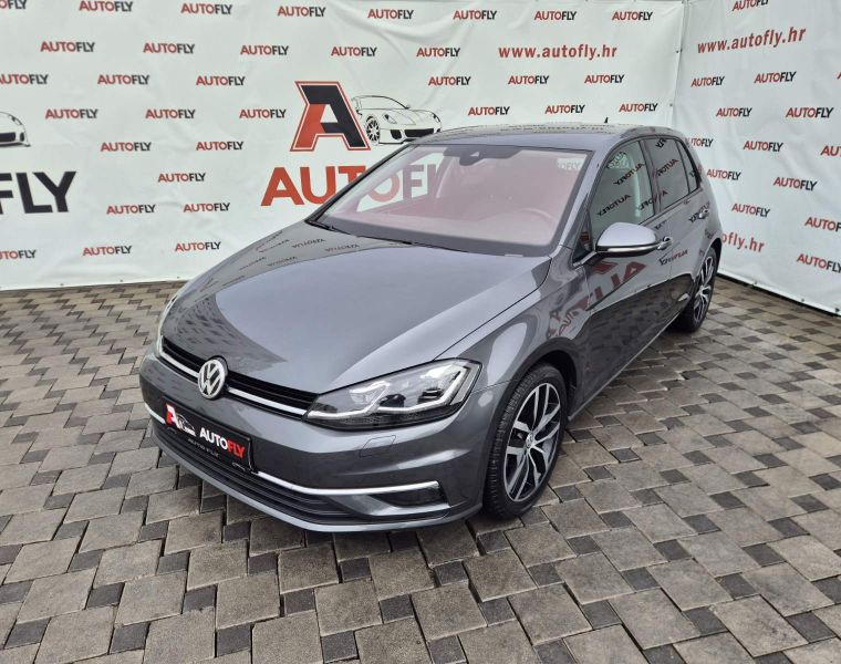 VW Golf 7.5 1.6 TDI Highline DSG, Virtual, ACC, Multilock, Navi, 17"