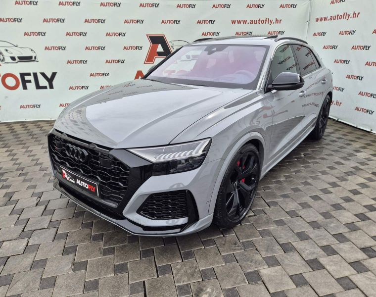 Audi RSQ8, Carbon, Pano, 360 3D kam, B&O, Matrix HD, PDV, Kuka, 23"alu