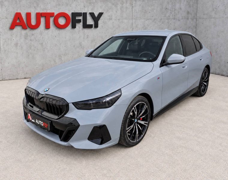 BMW serija 5 520d xDrive M-paket Pro, Shadow, 360kam, H/K, PDV, 20"alu