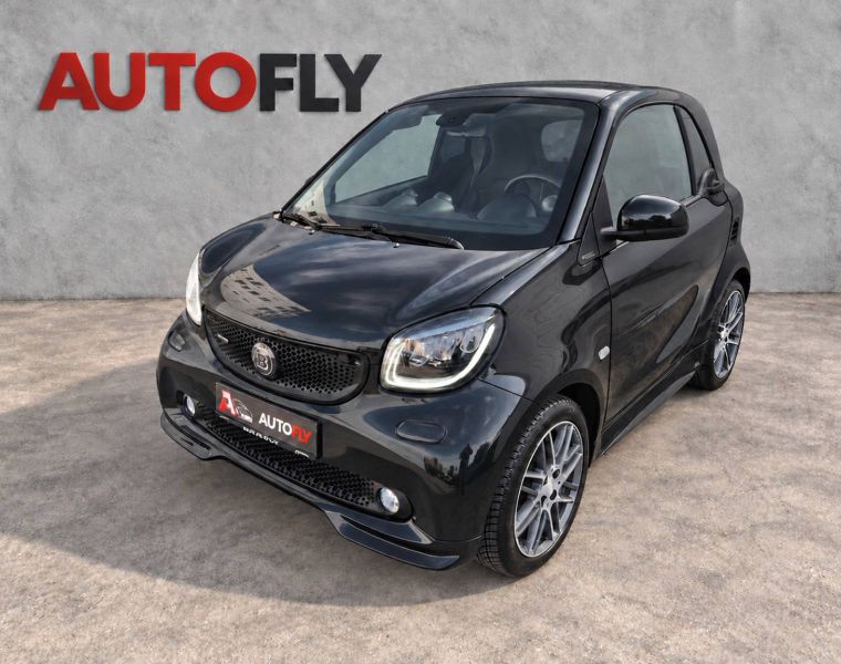 Smart fortwo coupe Brabus Exclusive 109ks, JBL, Navi, Stakleni krov