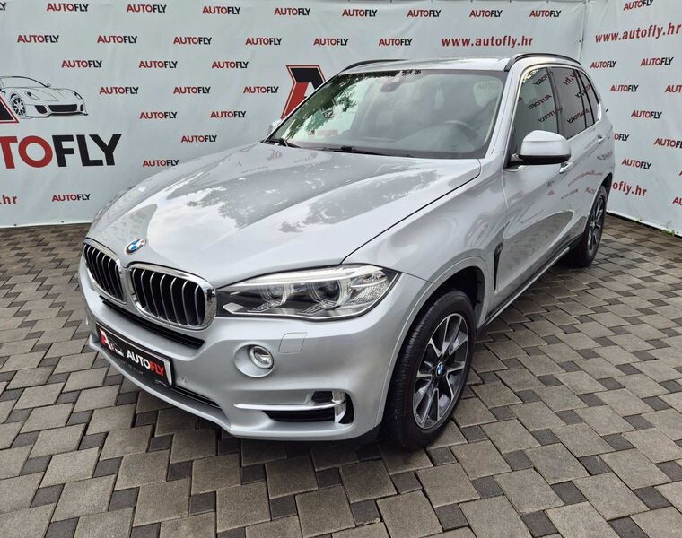 BMW X5 2.5d xDrive Sportpaket, Led, Koža, PDC, Tempomat, Kuka, 19"
