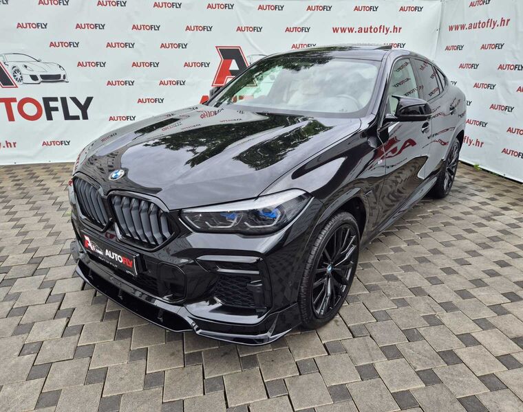 BMW X6 xDrive40d M-paket, Shadow, Laser, B&W, Pano, 360kam, PDV