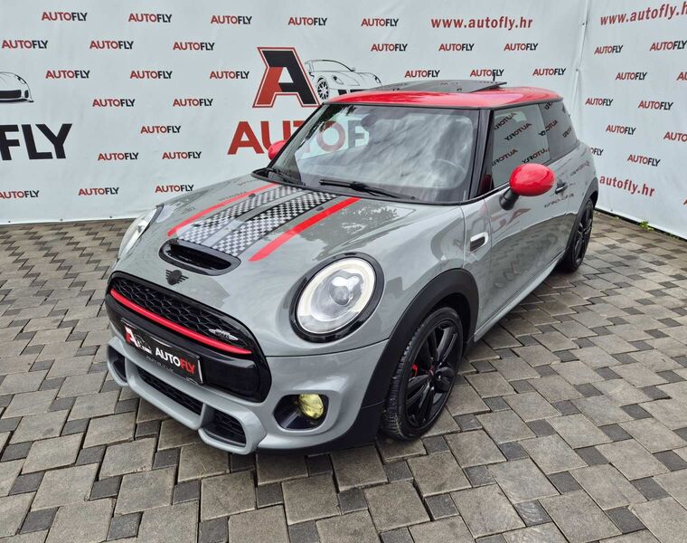 MINI Cooper 1.5D JCW, Tempomat, PDC, Led, Pano, Navi, 17"alu