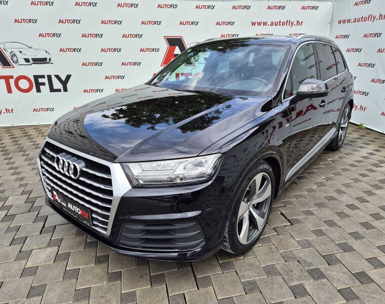 Audi Q7 3.0 TDI Quattro 3x S-line, BOSE, Kamera, Matrix, u PDV-u, 21"