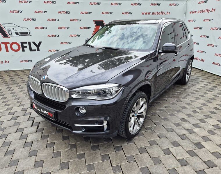 BMW X5 40d xDrive Sportpaket, Keyless, Digitalni sat, Kamera, Kuka, 20