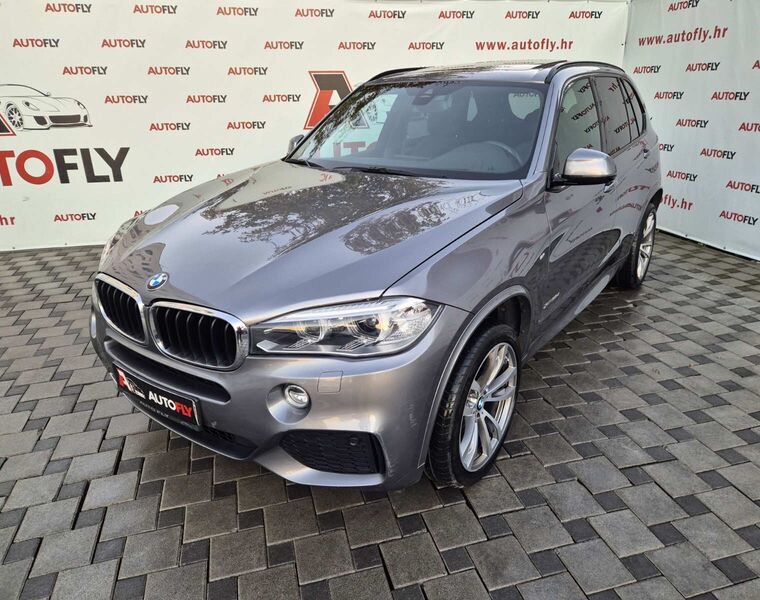 BMW X5 xDrive30d M-paket, Pano, HeadUP, Navi, Led, Tempomat, Kuka, 20"