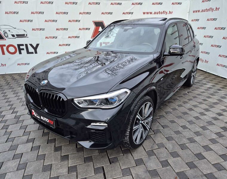 BMW X5 xDrive40d M-paket, Shadow, Laser, H/K, Pano, 360kam, 2xTV, 22"