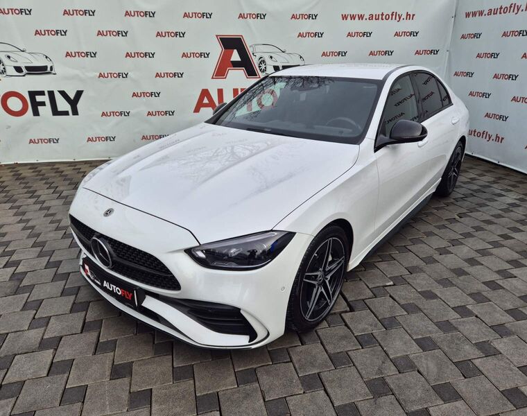 Mercedes-Benz C-klasa 300d AMG, Digital Light, 360 kamera, Burmester