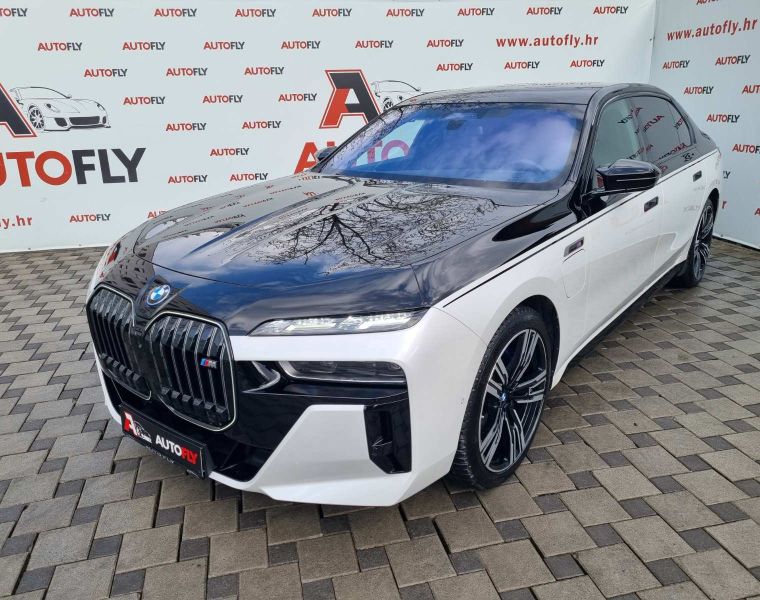 BMW serija 7 M760e xDrive, Theatre screen,Karbon, Sky Lounge, PDV, 21"