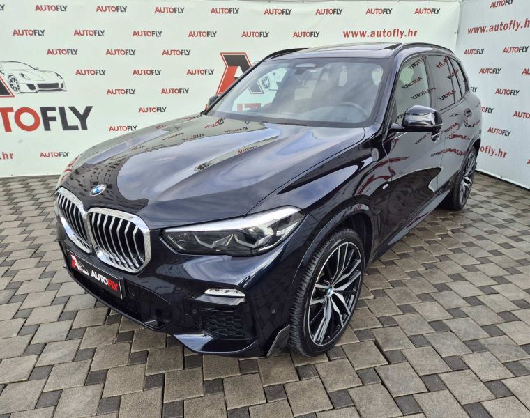 BMW X5 xDrive30d M-paket, Swarovski, Pano, 360kam, ACC, Led, Navi, 22"
