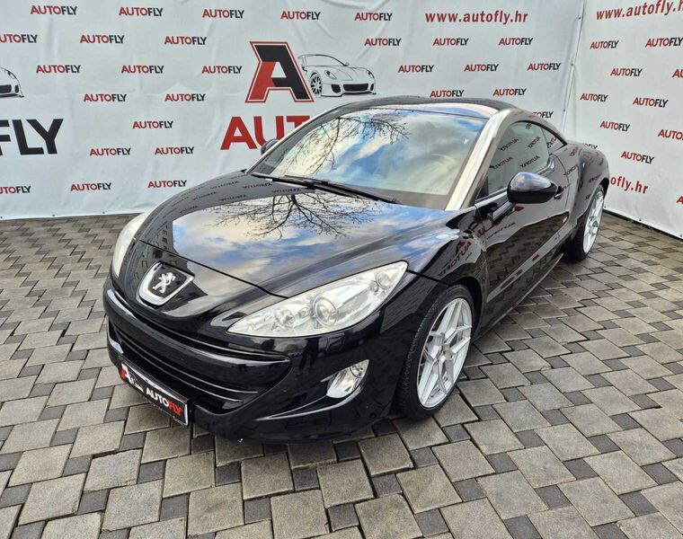 Peugeot RCZ 1,6 THP Black Yearling 6/10, Koža, Tempomat, Navi, 19"