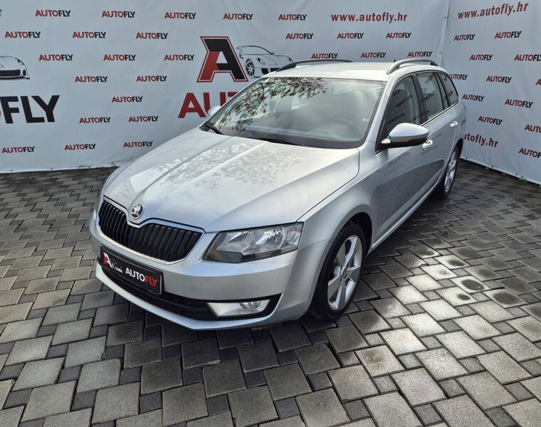 Škoda Octavia Combi 1.6 TDI DSG, Tempomat, Navi, PDC, Kuka, 17"