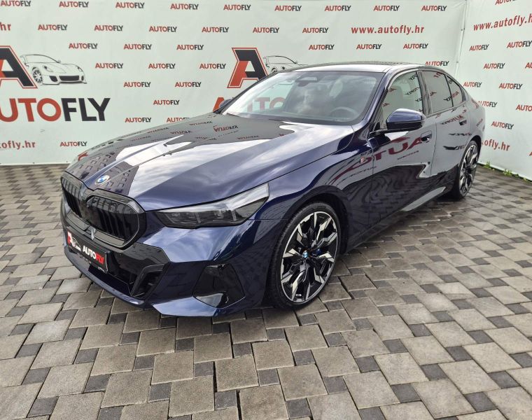 BMW serija 5 540d xDrive M-paket Pro, Swarovski, Pano, 360kam, ACC,21"